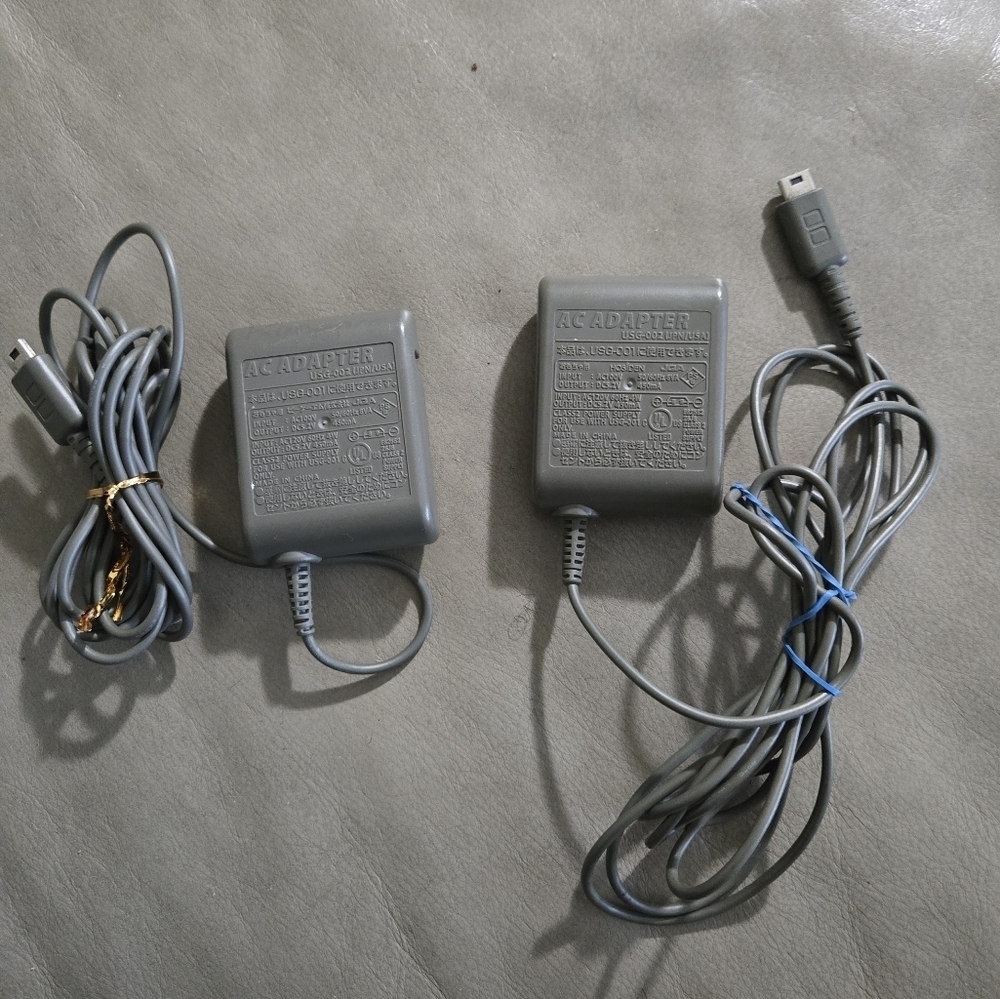 2 Authentic Orginal Nintendo Ds Lite Chargers